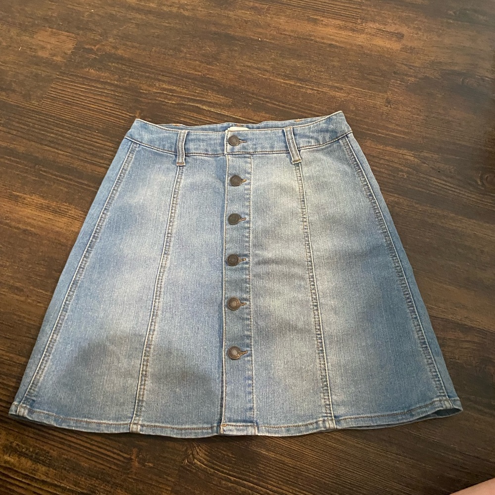 Like new denim skirt